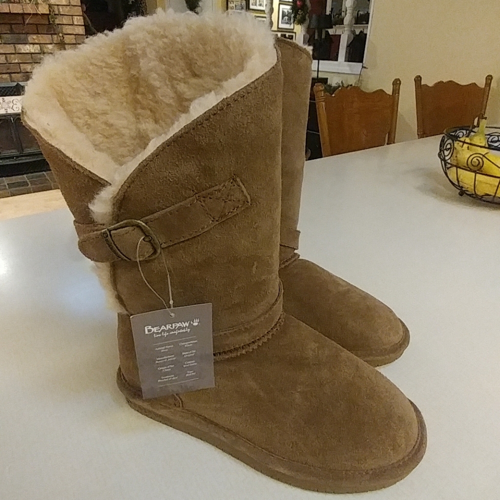 Woman's Tan Suede Tatum Bearpaw Boots  SZ 7